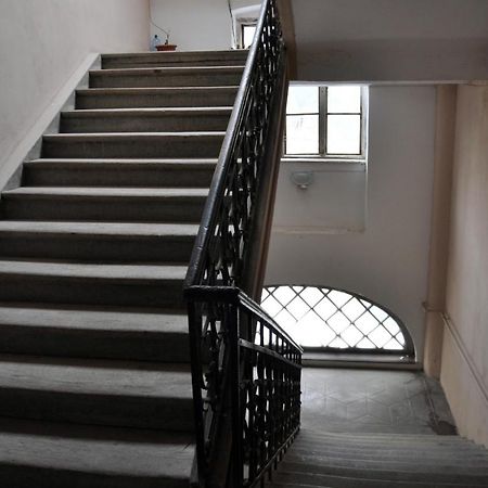 Black Gate - 2 Bedroom Apartment In The Heart Of Old Town With Free Private Secured Parking براشوف المظهر الخارجي الصورة