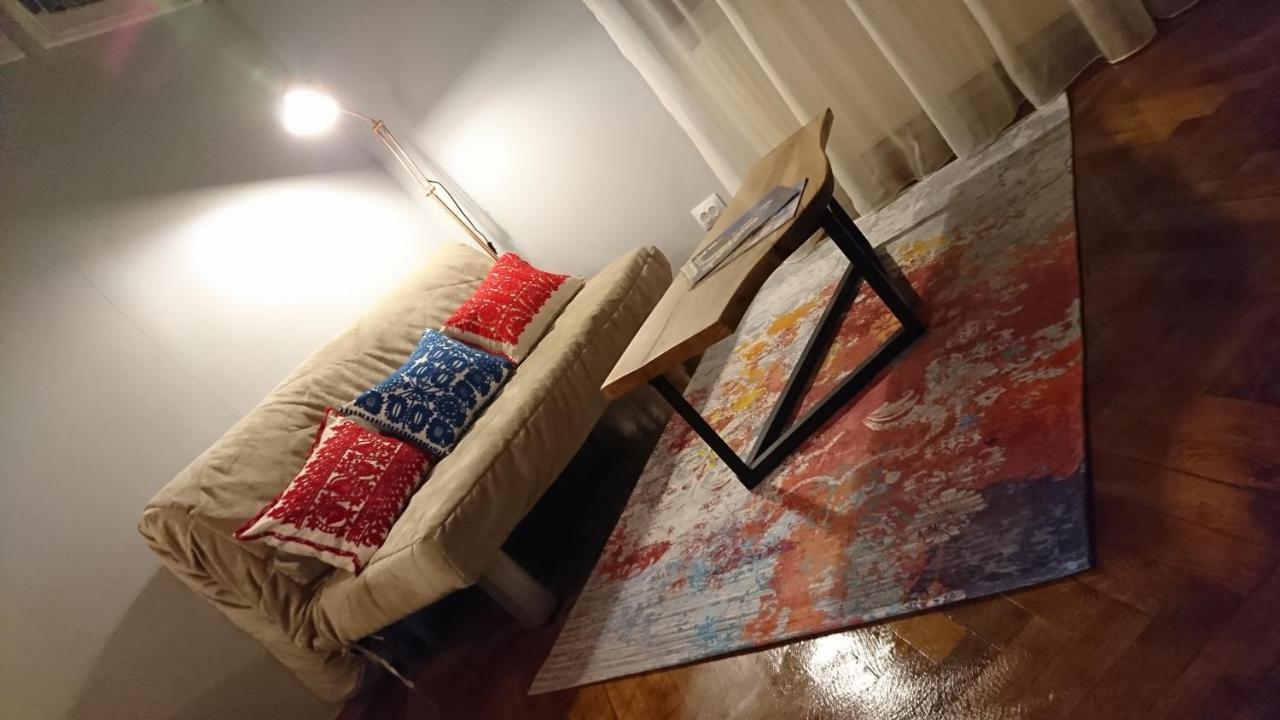 Black Gate - 2 Bedroom Apartment In The Heart Of Old Town With Free Private Secured Parking براشوف المظهر الخارجي الصورة