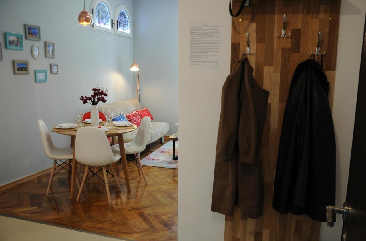 Black Gate - 2 Bedroom Apartment In The Heart Of Old Town With Free Private Secured Parking براشوف المظهر الخارجي الصورة