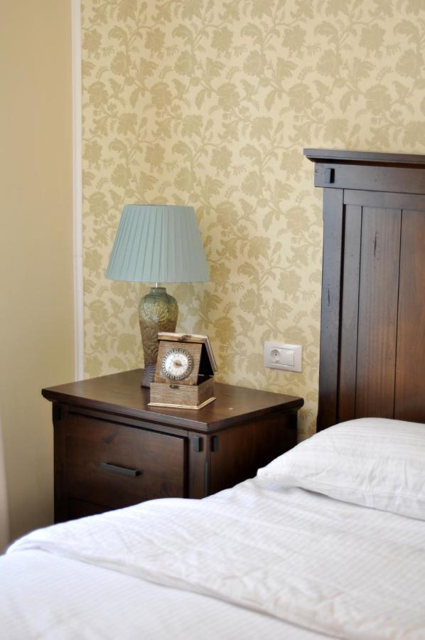 Black Gate - 2 Bedroom Apartment In The Heart Of Old Town With Free Private Secured Parking براشوف المظهر الخارجي الصورة