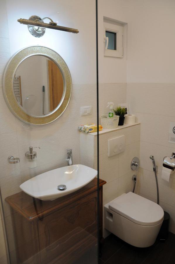Black Gate - 2 Bedroom Apartment In The Heart Of Old Town With Free Private Secured Parking براشوف المظهر الخارجي الصورة